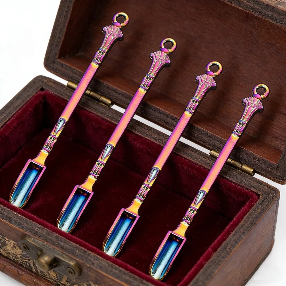 Set di 4 Piccole Pale in Metallo, Cucchiai per Olio dal Design Creativo, Accessori per Fumatori, Utensili da Cucina per Misurare Spezie e Polveri