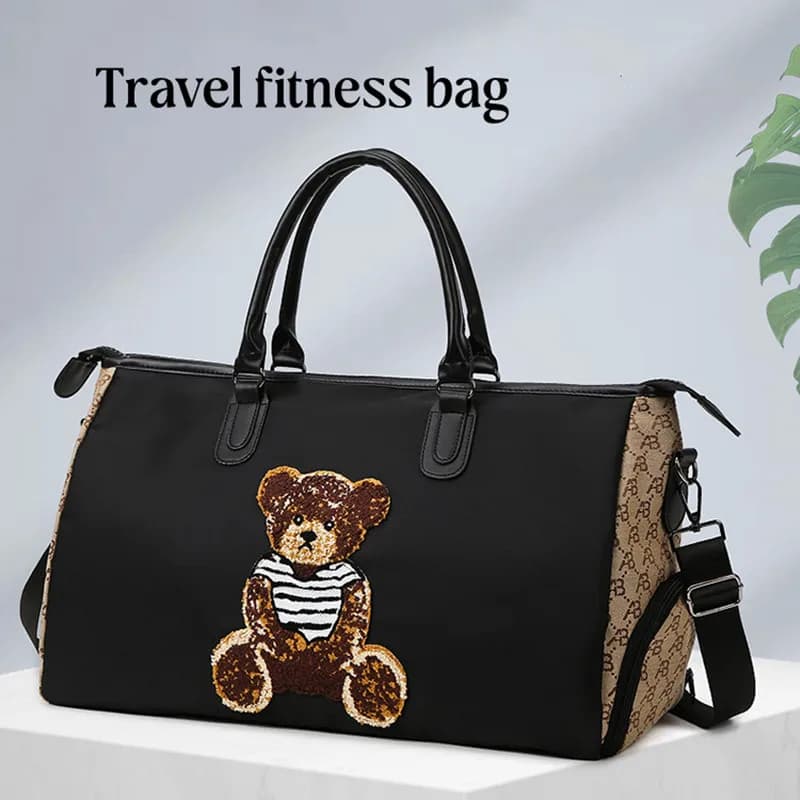 Borse da viaggio, Borse da nuoto, Borsa da palestra, Zaini fitness, Borsa da donna, Borsa a tracolla, Borse a mano, Borsa da coach, Borsa per il tempo libero alla moda