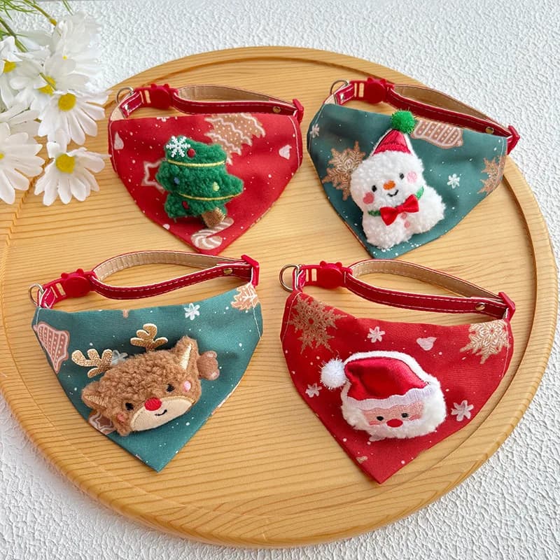Christmas Pet Triangle Collar Santa Claus Christmas Tree Snowman Elk Cute Cat Accessories Dog Collar Red Green