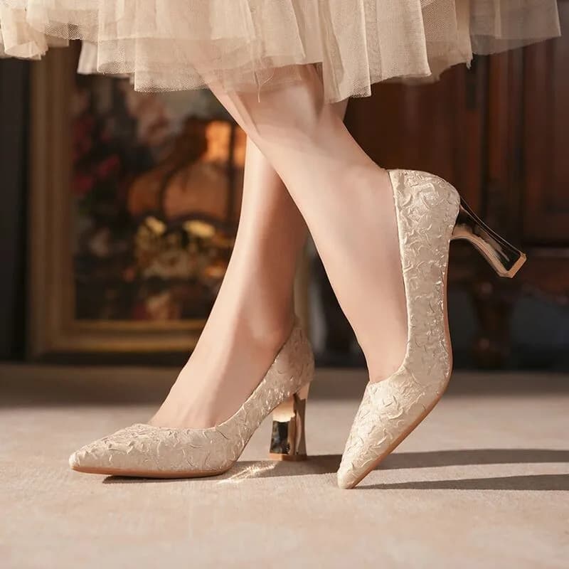 Women's New Pointed Pleated French-style Flats, Comfortable Chunky Heel Wedding Shoes, Elegant High Heels for Brides