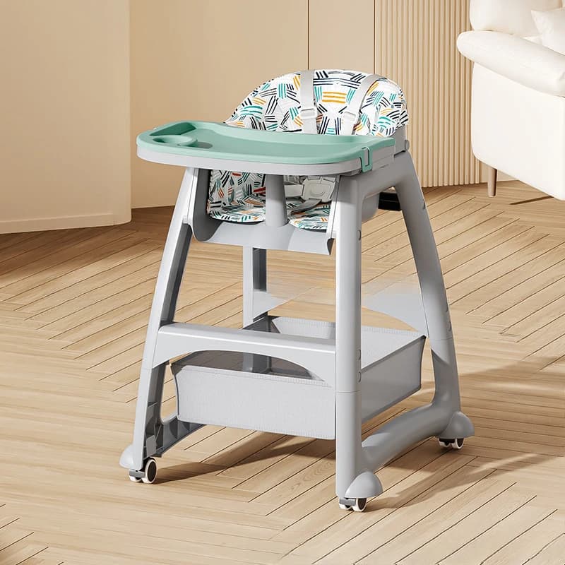 Commercial-grade baby breastfeeding chair: quick mounting restaurant chair with washable cushion and seat belts