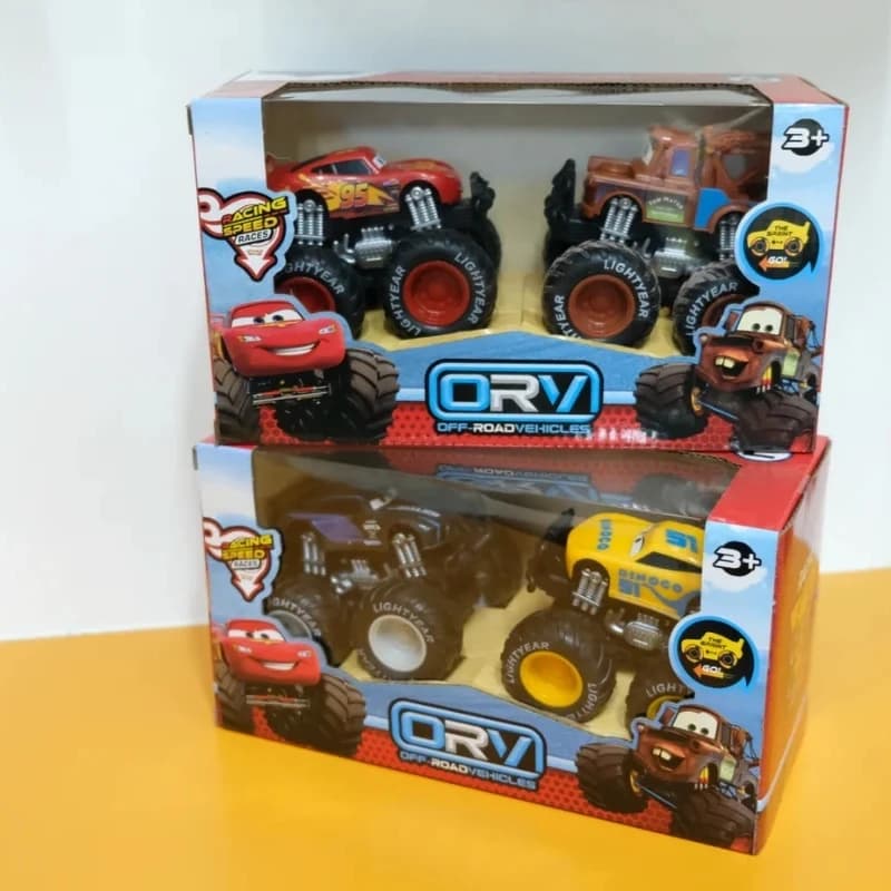 Set di Modellini Auto Disney a Doppia Inerzia Fuoristrada, Macchinine in Plastica con Funzione Pullback di Lightning McQueen e Mater, Giocattoli e Regali di Natale per Bambini