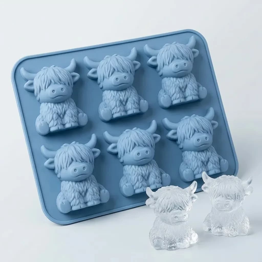 Stampo in Silicone 3D a Forma di Mucca delle Highland (1-6 Cubi) per Fondente, Cioccolato, Caramelle, Biscotti, Torte, Candele, Sapone, Decorazioni, Pasticceria e Strumento Fai-da-te