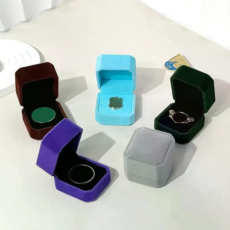 Jewelry Packaging Box Square Portable Ring Earring Display Case Storage Organizer for Girls Birthday Gift Travel Use