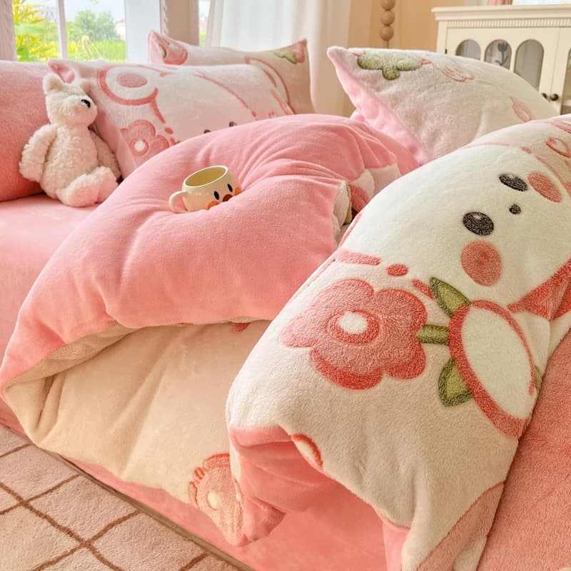 2025 New snowflake in fresh and delicate fleece printed duvet warm thickened printed cartoon student bedspread in milk pile