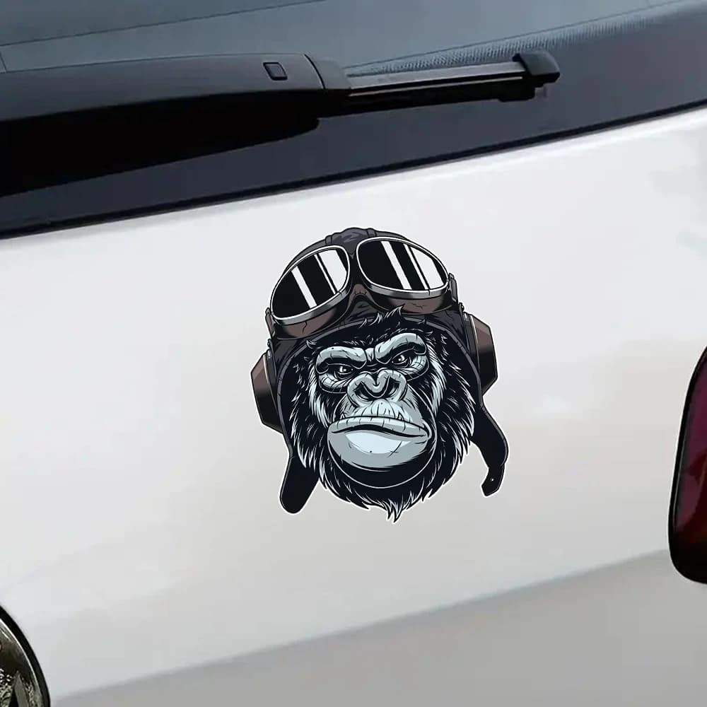11,5x14 cm Gorilla Biker Head Divertente decalcomania per auto in vinile impermeabile, utilizzata per auto, moto, laptop, furgone, finestra, porta, parete