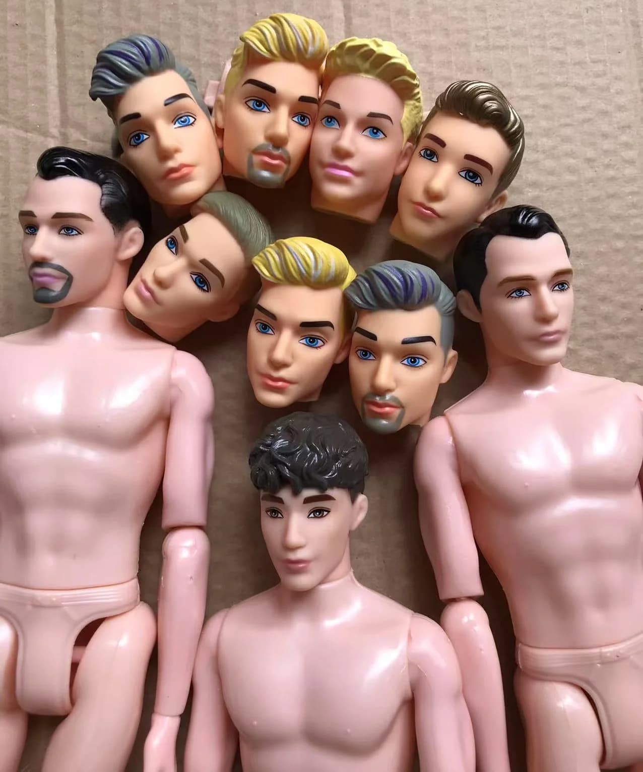 1/6 Teste di bambola maschili Figure Testa di capelli colorati Colore della pelle beige Accessori per parti di bambola 1/6