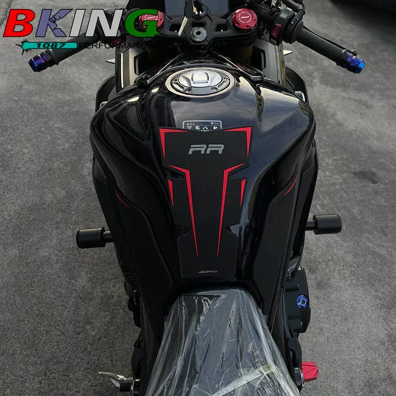 PER VOGE RR660S RR 660 660S RR660 Moto 3M Anti Slip Rilievo del Carro Armato Adesivi Pad Laterale Gas Ginocchio Grip Protector Decal Accessori