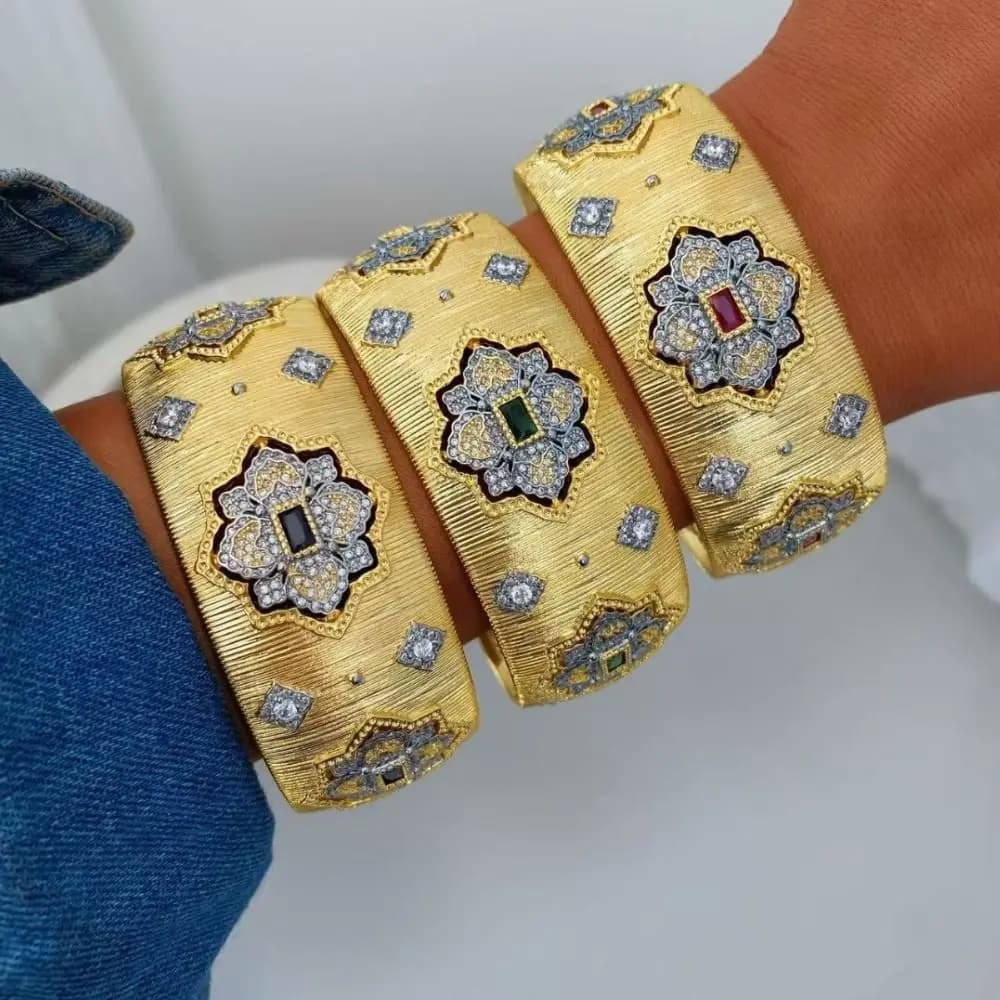 Bracciali e Anelli da Donna in Rame Spazzolato, Gioielli Artigianali Placcati Oro, Anello con Zirconia, Bracciali Chunky con Zirconia per Feste e Balli