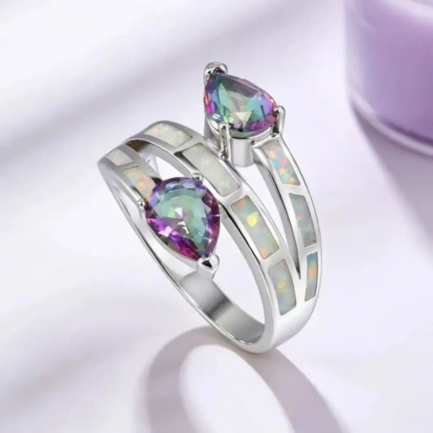 Anello Unico con Zirconi Arcobaleno e Opale per Donne, Gioiello di Moda Minimalista in Tono Argento, Regalo di Lusso per Compleanno e Anniversario