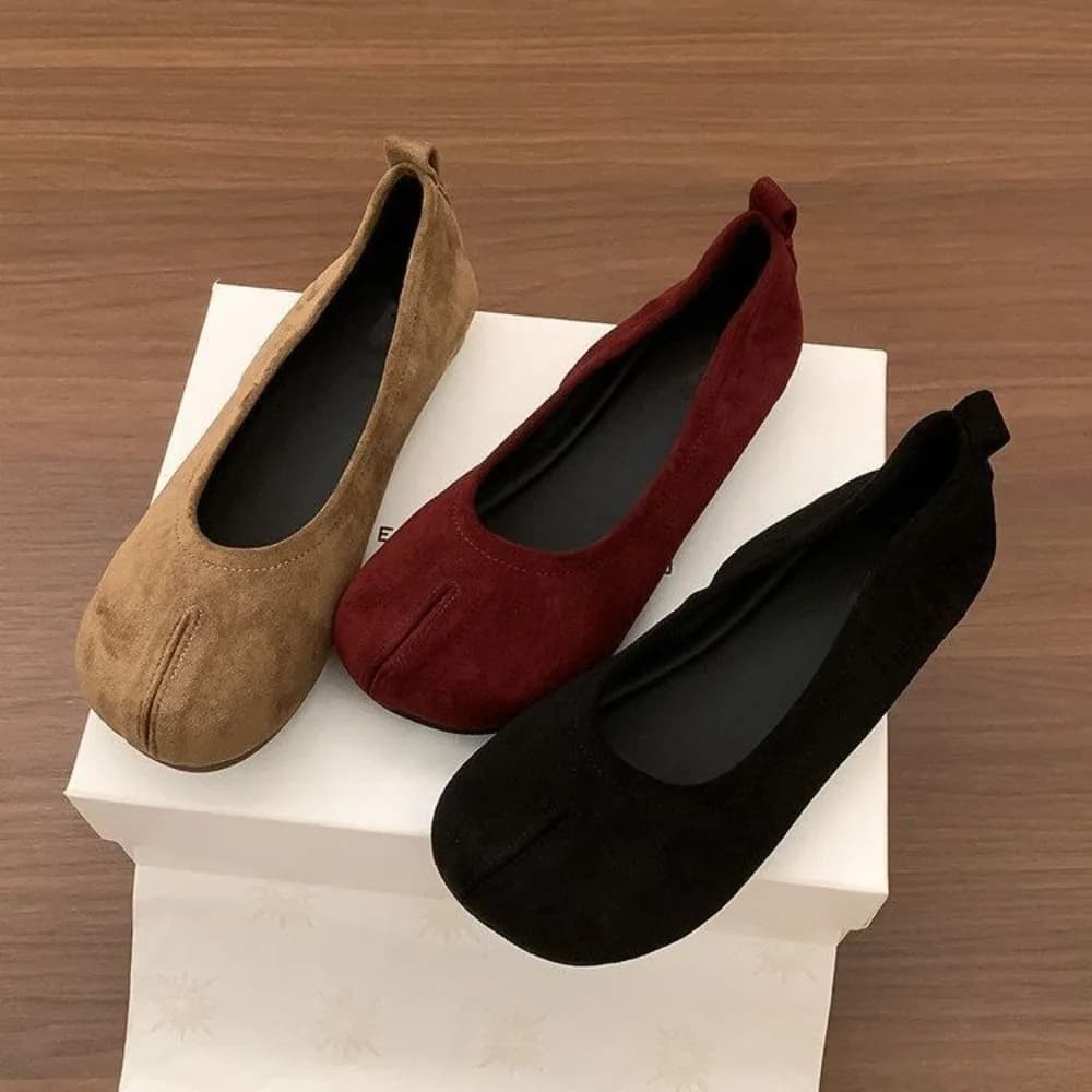 Mocassini da Donna in Velluto con Punta Quadrata, Scarpe Comode Slip-in Primavera 2026, Stile Tabi, per Camminare a Piedi Nudi