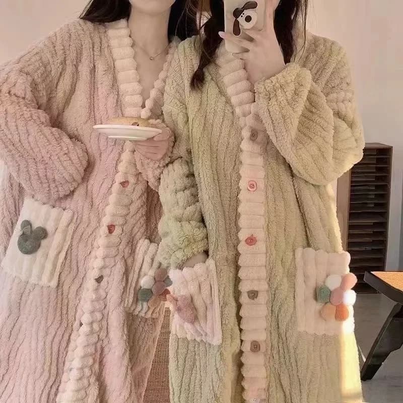 Hot padded bathrobe thickened by woman Winter night shirt with long sleeves in flannel Pijama woman's whole floral bathrobe large size