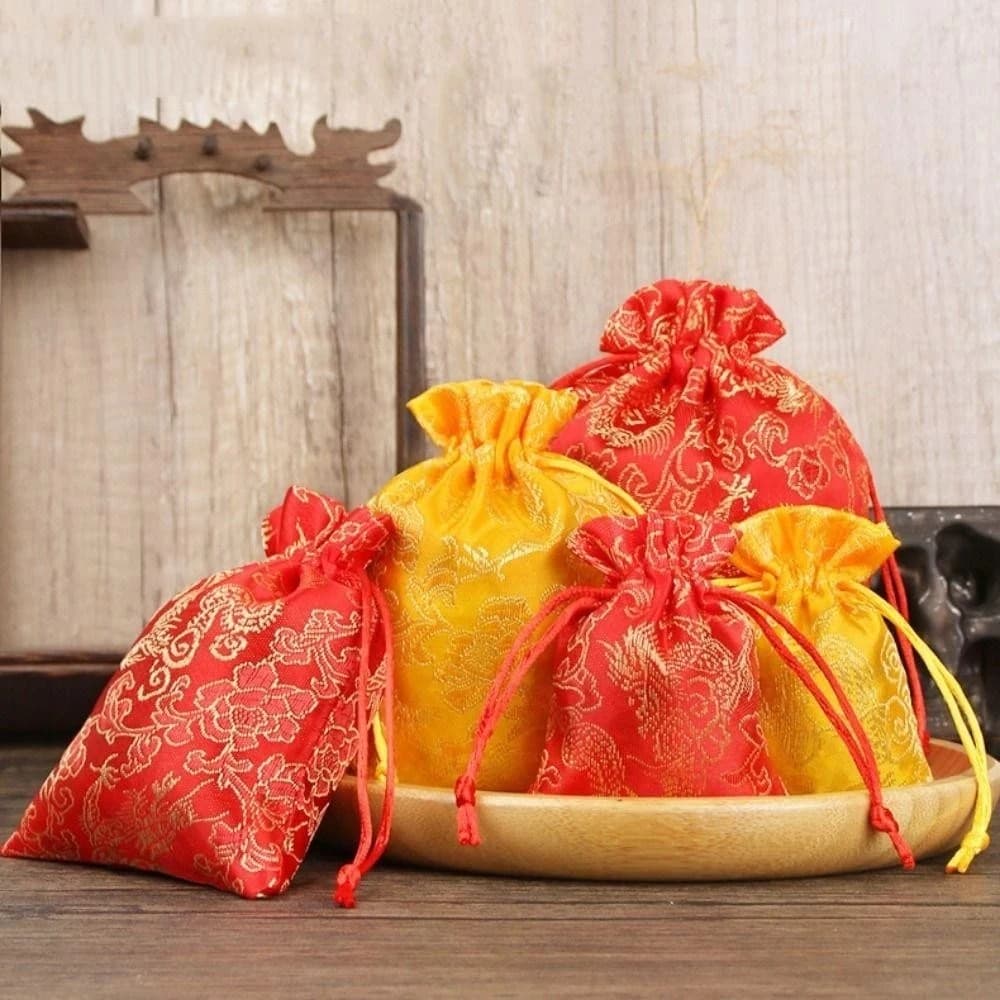 1/2 pezzi sacchetti di imballaggio per gioielli con motivo a drago sacchetti di imballaggio regalo con coulisse in stile cinese bracciali con orecchini in velluto