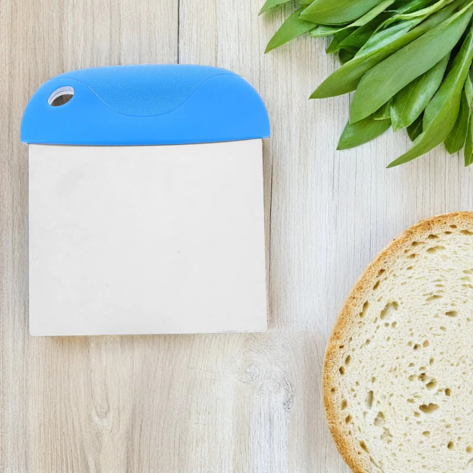 Stainless Steel Dough Scraper Cutter Plastic Handle Thickened Grip Baking Tool for Cake Dough Pastry Cutting Easy Clean Kitchen