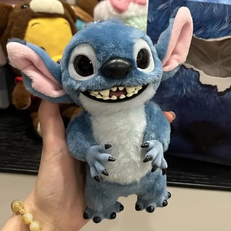 Nuovo autentico giocattolo caldo punto peluche figura bambola 16 cm Kawaii Anime Stitch zaino ciondolo bambola farcito peluche Keycha regalo festivo