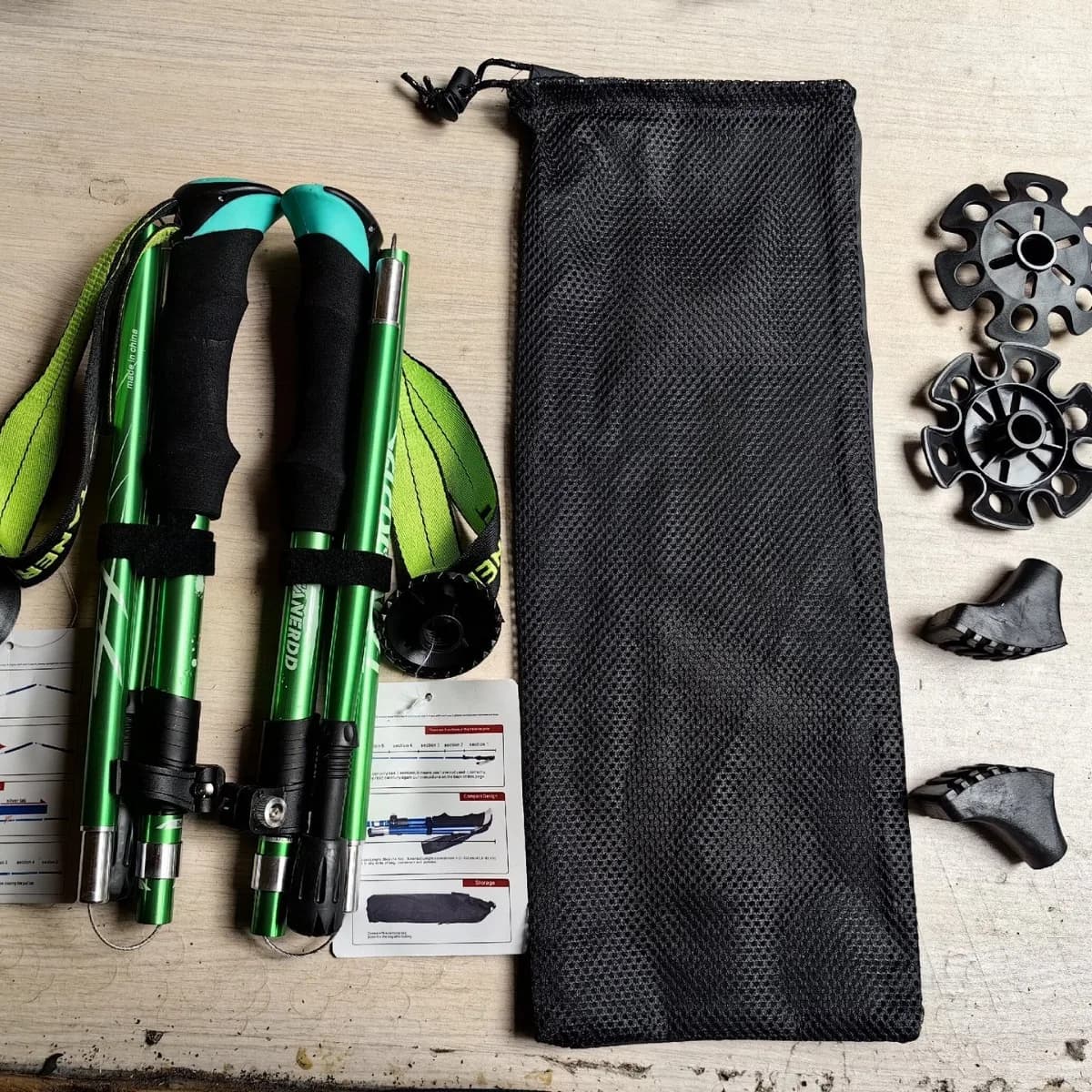 Adjustable Trekking Sticks in Length, Foldable, with Double Handle and Extra Woven Blades for Fango and Snow, Ideal for hiking