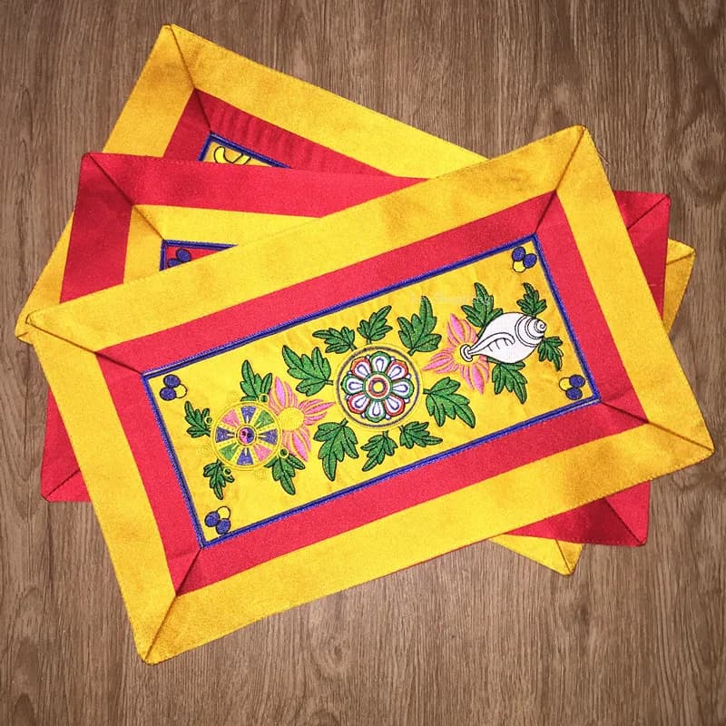 37.5*23cm Red/Yellow Tibetan Vajra Pestle Bell Pestle Pad Mercerized Fabric Embroidery Buddhist Hall Desktop Decoration Supplies