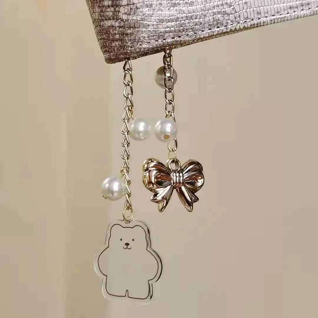 INS Cartoon Bear Golden Bowknow Pendant for Journal Notebook Organizer Decoration accessori per pianificatori carini