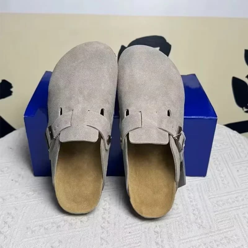 Men's and women's suede boots with cork insoles, wearable, enclosed, comfortable, supportive sole, for relaxed walking