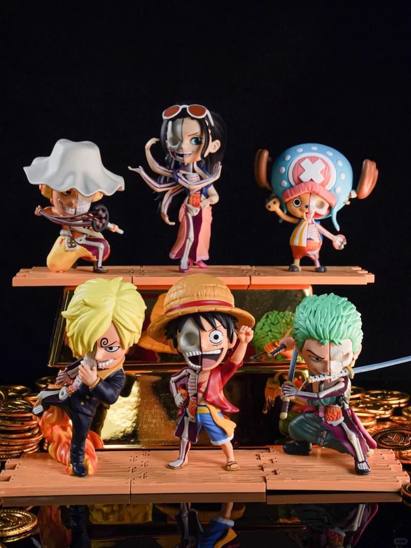 Nuova Figurina Anime Sea Poacher a Forma di Mezzo Teschio in Scatola Cieca, Decorazione da Tavolo, Regalo Sorpresa Perfetto per le Feste