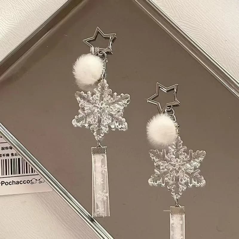 1Pc Japanese Clear Snowflake Hairball Wind Chime Pendant Retro Aesthetic Lucky Keychain for Girl Backpack Phone Hanging Decor