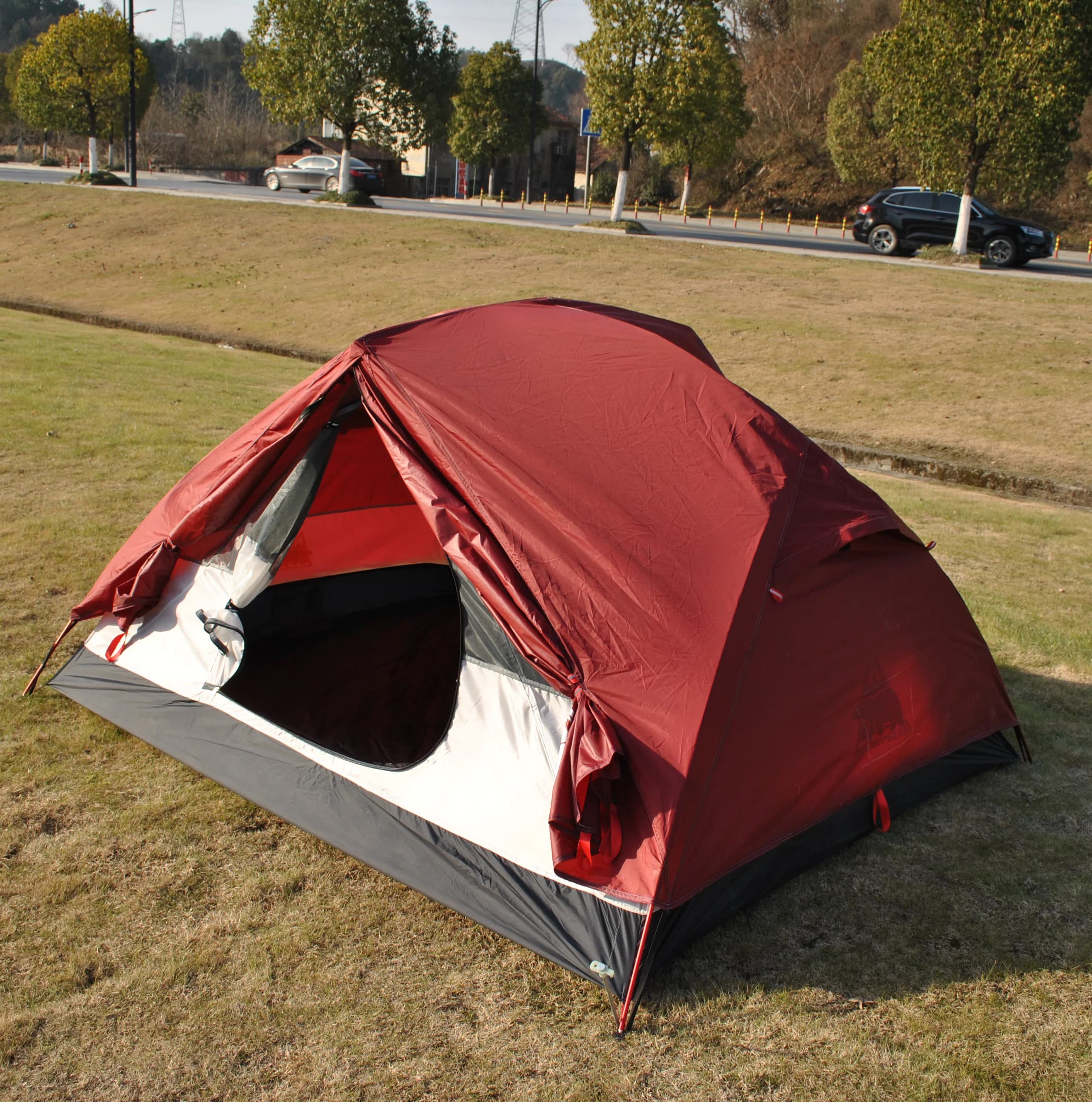 Tenda da campeggio in nylon rivestito in silicone 20D ultraleggero per 4 stagioni, tenda per 3 persone CZX-465 MSR Hubaba NX con impronte
