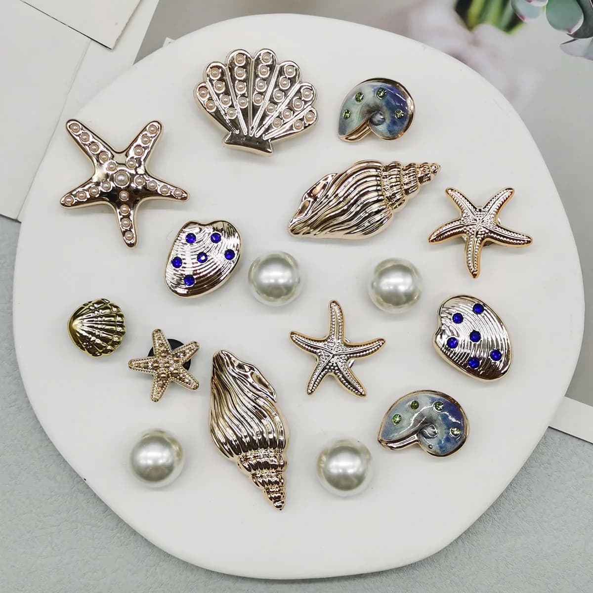 16PCS DIY Starfish Shoe Charms Bling Conch Shoes Buckle Decorations Removable Shell Shoe Accessories Mutlifunctional Shoe Clips
