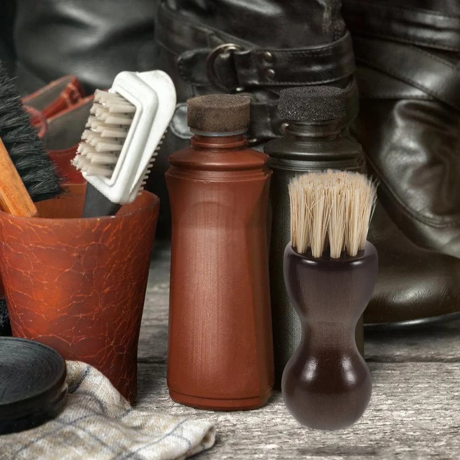 Set di 4 Spazzole in Crine di Cavallo per Lucidatura e Pulizia di Scarpe in Pelle Scamosciata, Accessori Professionali per la Cura delle Calzature