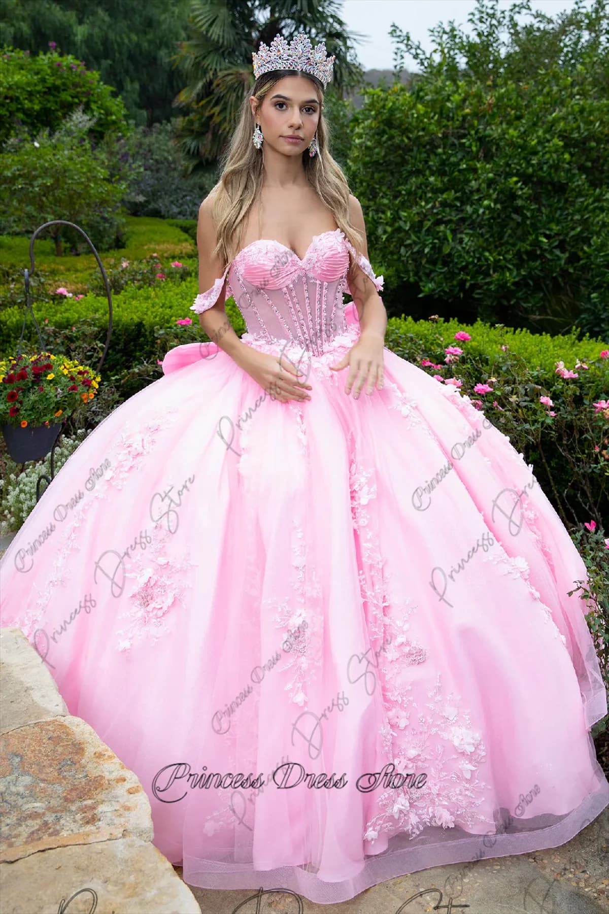 Abito stile Quinceanera con fiori 3D in pizzo dolce 2025 Applicazioni di perline Abito di lusso 16 con spalle scoperte Abito da festa di compleanno personalizzato
