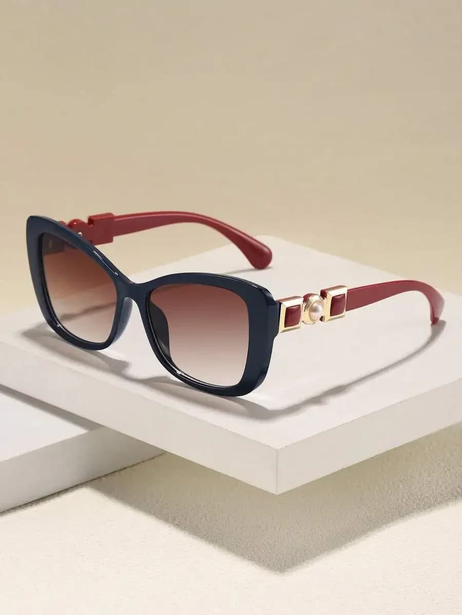 1 paio di occhiali alla moda con decorazioni in finta perla e acrilico effetto occhio di gatto, accessori da spiaggia per donna, occhiali da sole basici per autunno inverno.