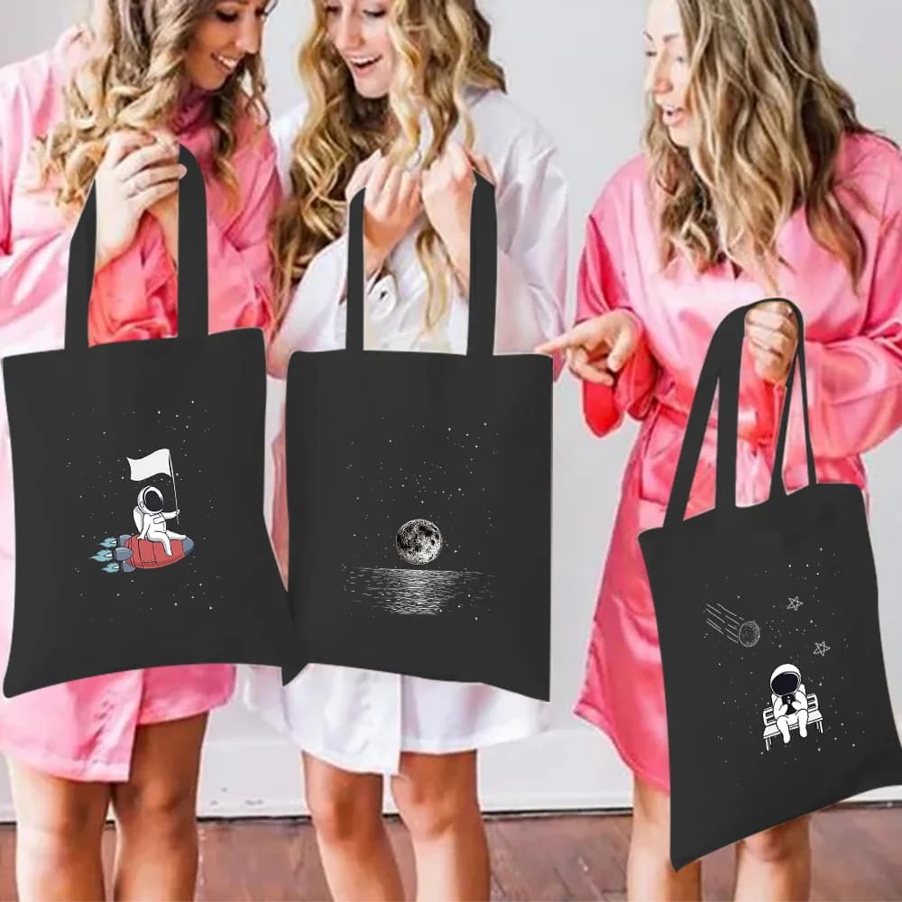 Borsa per la spesa Kawaii Borsa tote nera Borsa shopper a spalla da donna Borse casual Borsa per articoli vari con stampa astronauta bianca in tela Harajuku
