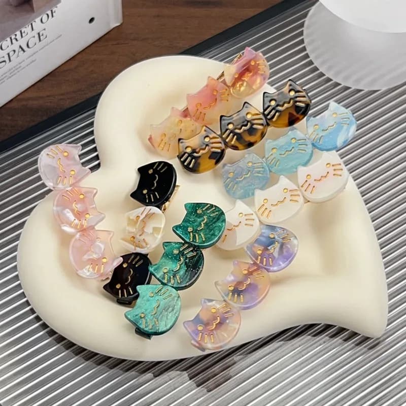 2 cat-shaped hair clips, cute and adorable, with sweet and fashionable design, imaginative and elegant accessory for girls, for daily casual hairstyles.