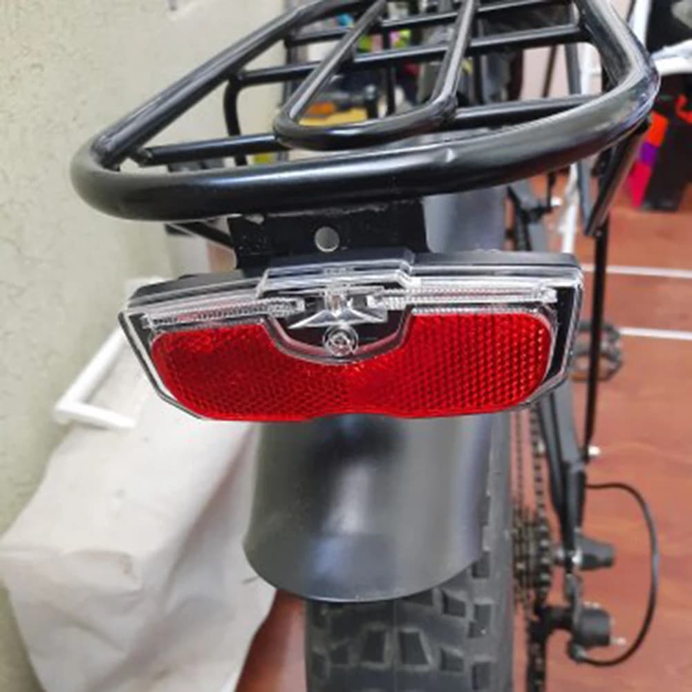 Rear reflective light for rear seat for bicycle waterproof for bike carrier MTB