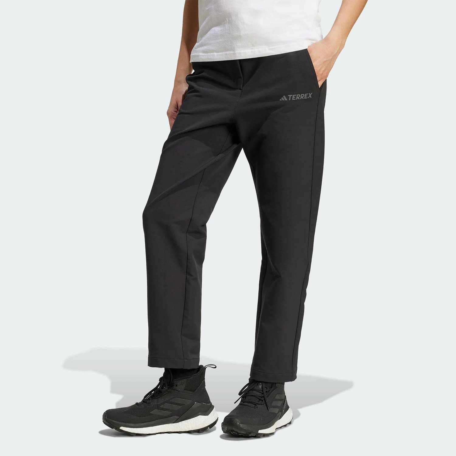Adidas Authentic Women's Outdoor Moisture-Wicking Warm Softshell Sweatpants JV8749