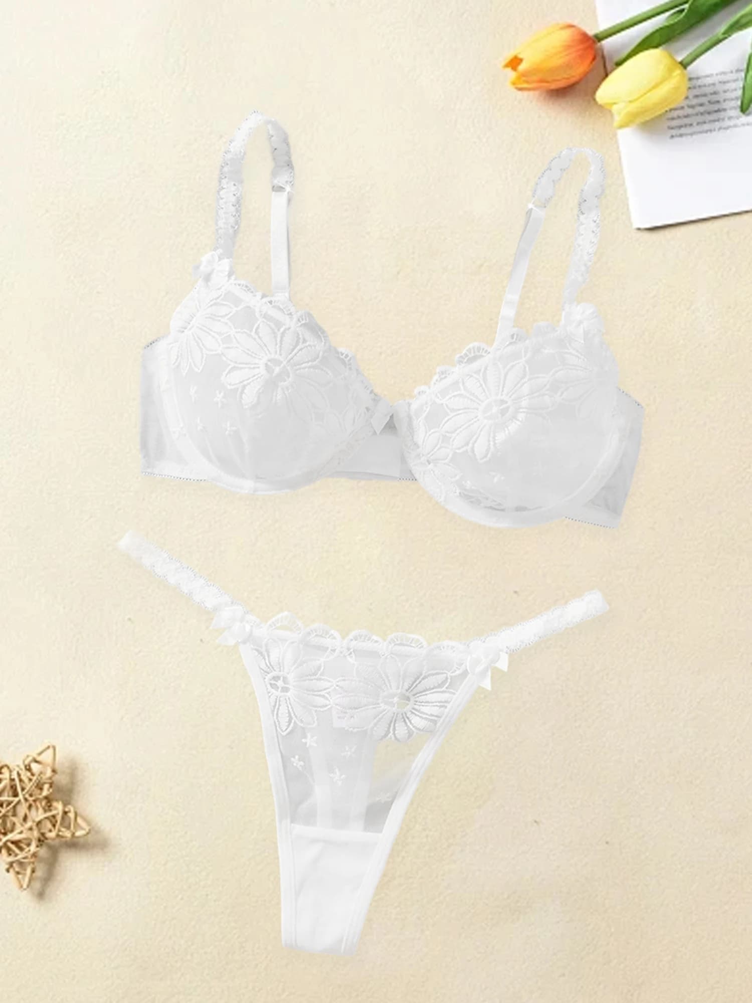 Set di lingerie sexy in pizzo Set di reggiseno e slip ricamati floreali con cintura a vita bassa Intimo intimo da donna in 2 pezzi
