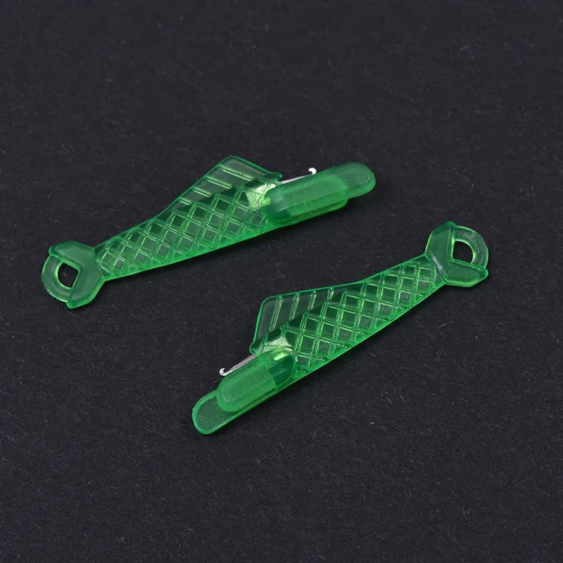 Plastic Fish Shape Needle Threader Quick Sewing Machine Threading Tool Garment DIY Handmade Craft Accessories Findings
