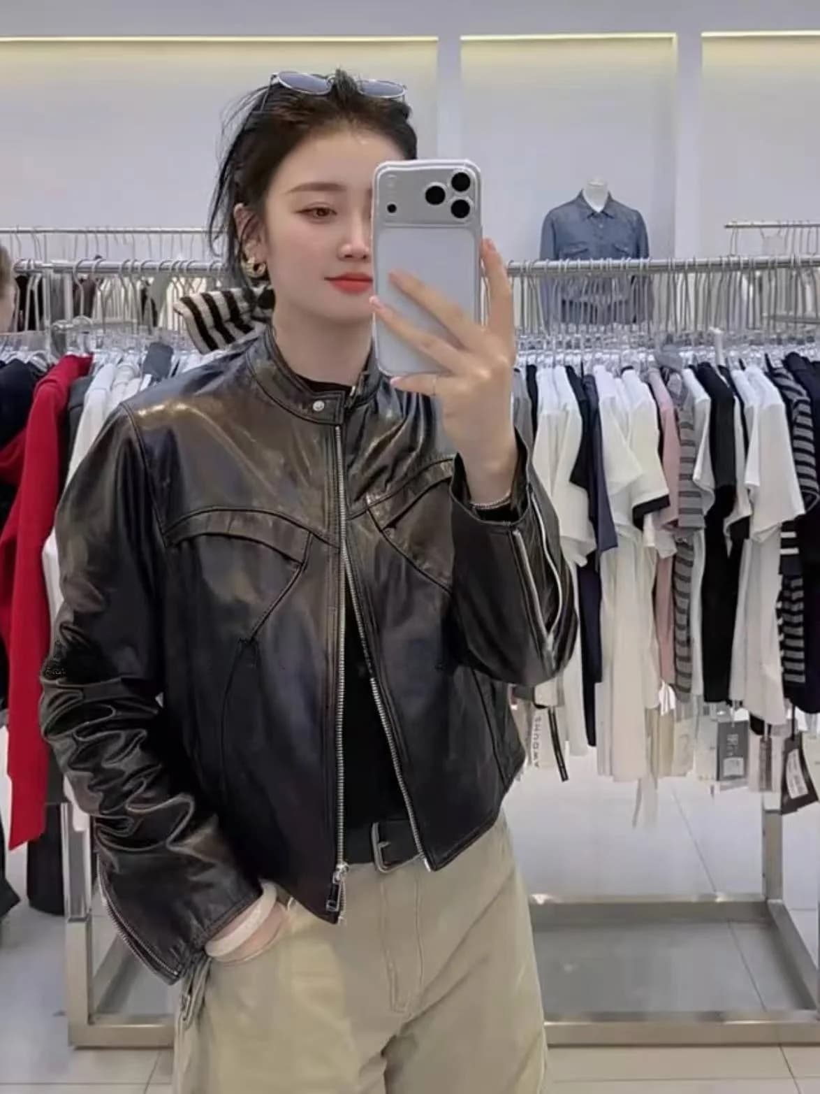 2026 New Style Women's Short Biker Jacket Slim Fit Leather Coat Sheepskin Long Sleeve Casual Fashion Outerwear Top