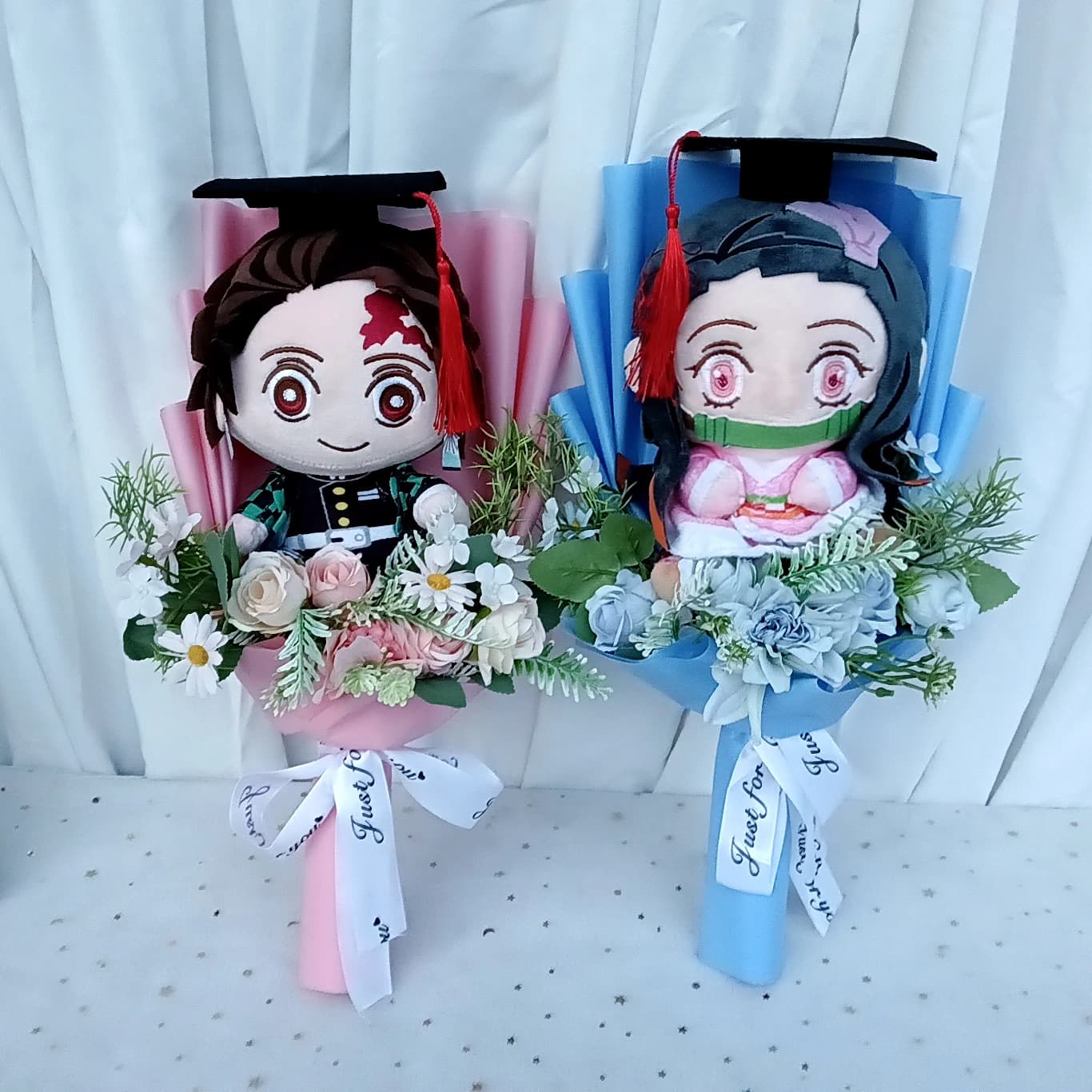 Bouquet di Peluche Demon Slayer Giapponese, Adorabili Giocattoli Anime Kimetsu No Yaiba, Regali di Laurea e Compleanno