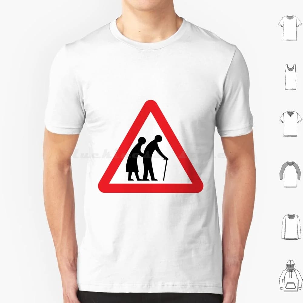 Segnale Stradale UK: Passeggeri Anziani in Vista (Tsrgdno 544.2) T-Shirt 6XL in Cotone, Maglietta Divertente con Segnali Stradali UK