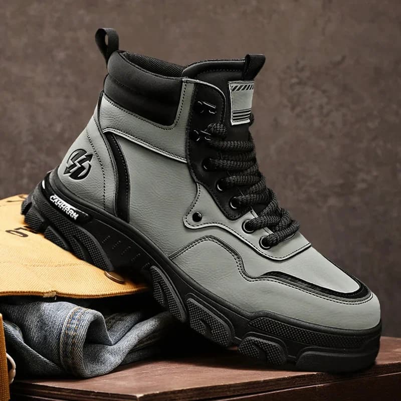 Scarpe da ginnastica da uomo 2024 stivali traspiranti da esterno escursionismo all'aperto scarpe invernali da uomo leggeri antiscivolo stivaletti da deserto stivali Chelsea da uomo