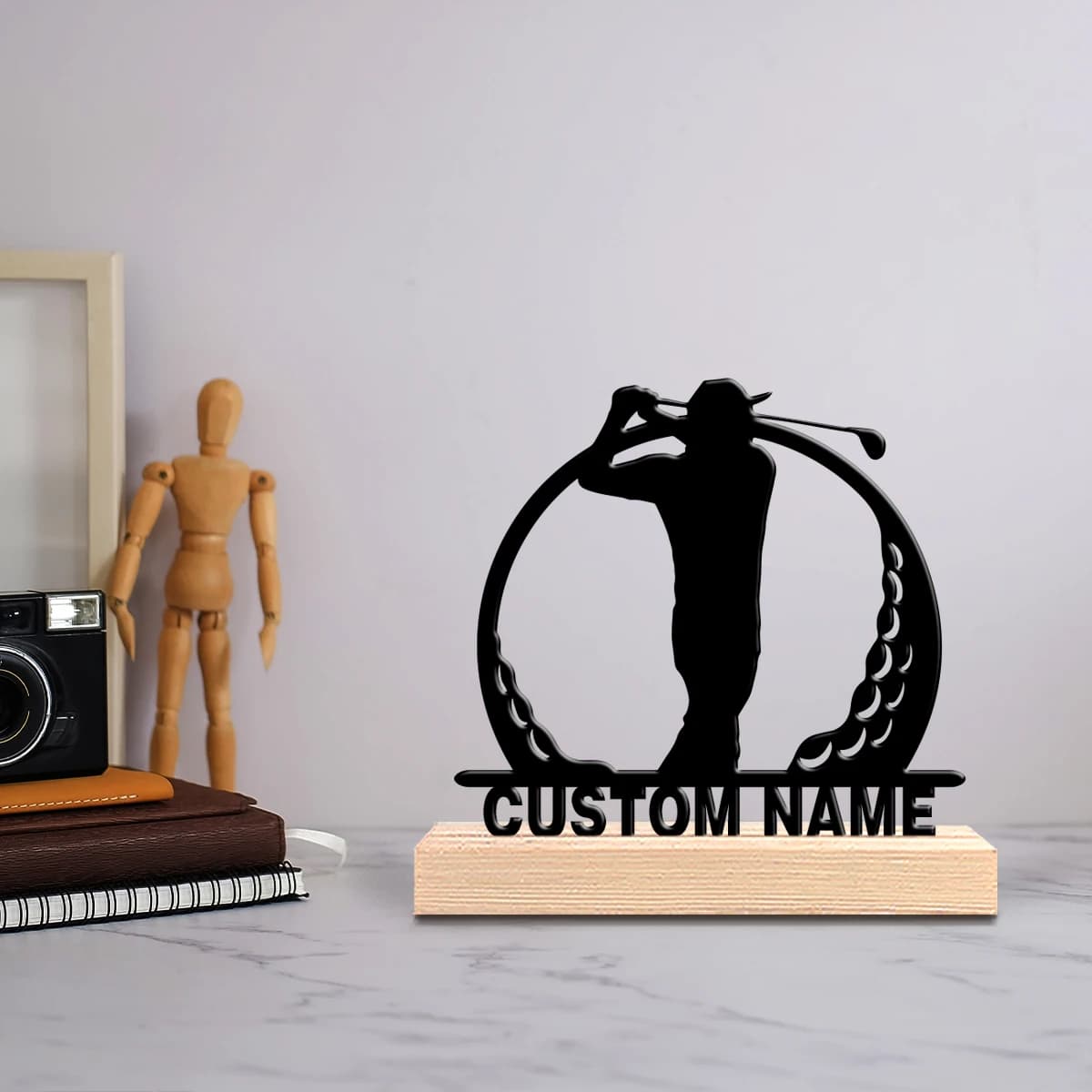 Statua in Metallo Personalizzata da Golf con Base in Legno, Decorazione da Tavolo, Arte da Scrivania con Base in Legno Botanico per Amanti della Natura