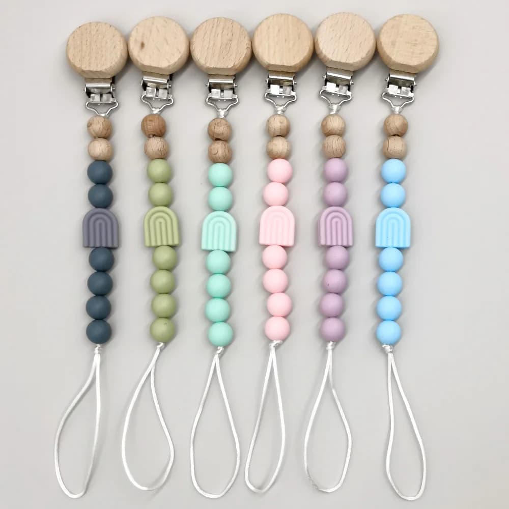 Catena per ciuccio con perline rotonde in legno di silicone Catena per capezzoli arcobaleno in silicone per bambini per allattamento Massaggiagengive Giocattoli da masticare Porta ciuccio