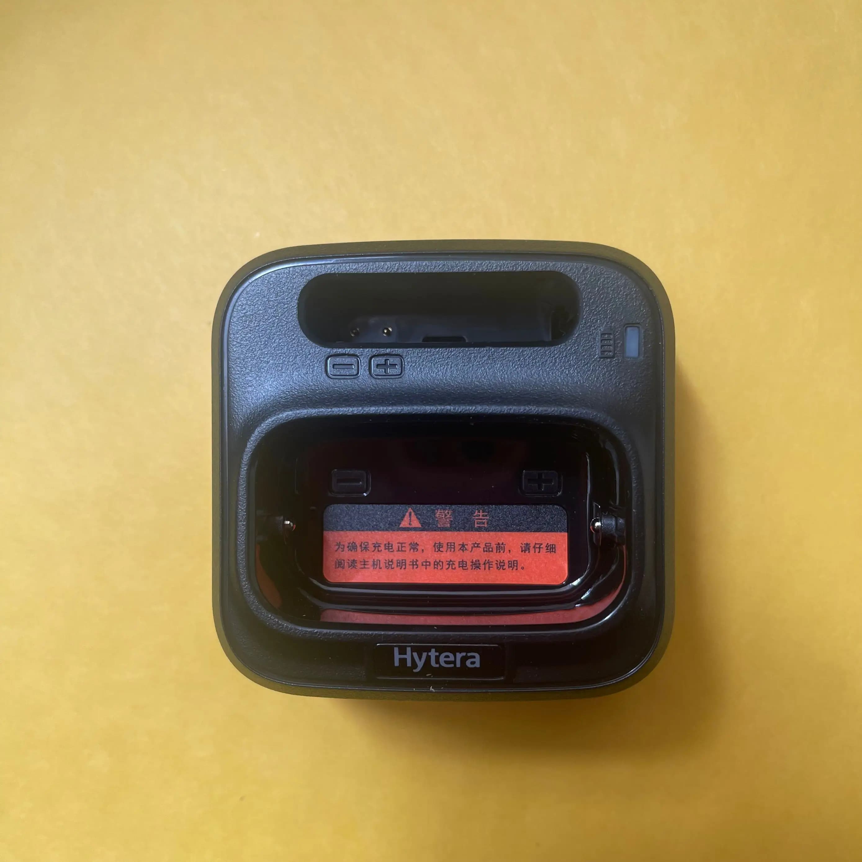 Originale CH10L22 il solo caricatore base per HYTERA BD350 BD300 BD306 ecc walkie talkie