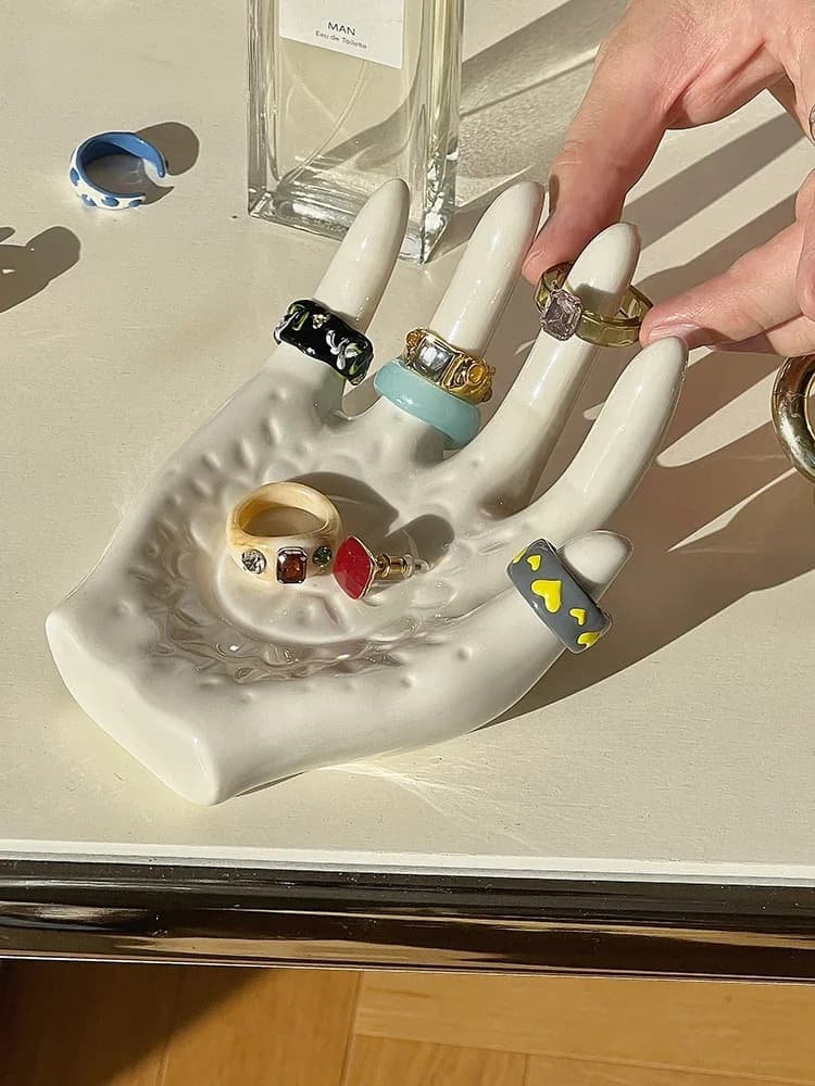 Collection of palm-shaped rings Storage shelf Ceramic ornaments Exhibitor Artistic table decoration Links Candle tray decoration