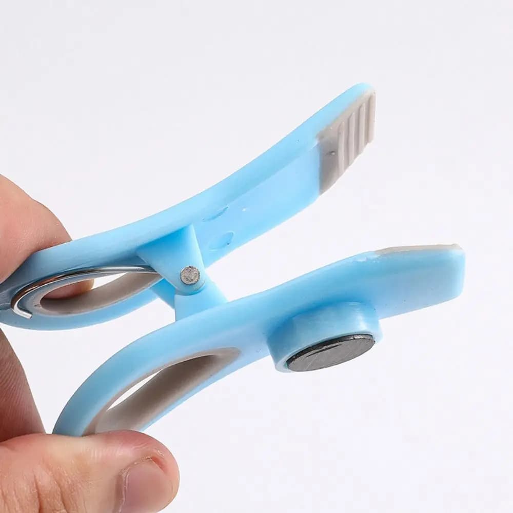 Moisture-proof Refrigerator Magnetic Clip Strong Magnet Non-slip Memo Note Magnet Clip Food Grade Food Sealing Clip