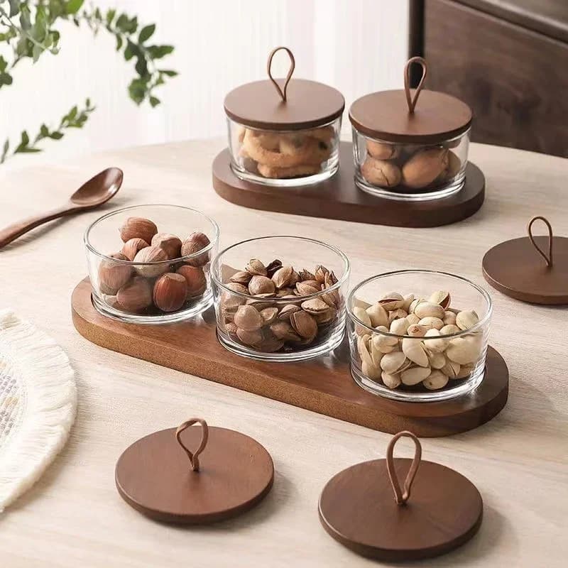Bottiglia portaoggetti in vetro Vassoio diviso per frutta secca con coperchio in legno Bottiglia portaoggetti per snack di frutta secca Vassoio in legno Vassoio per snack per la casa