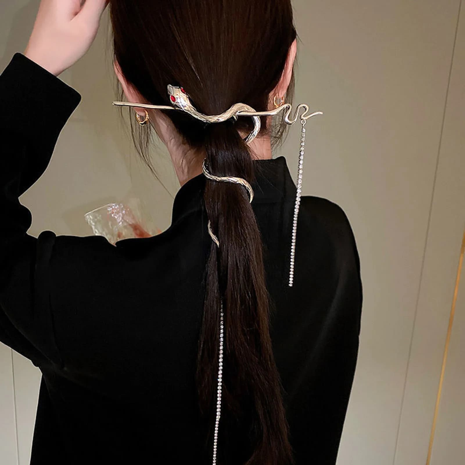 Set di forcine per capelli a catena a forma di serpente, nuove forcine per capelli in stile cinese Cheongsam, forcine a bacchetta per acconciature, fermaglio per capelli classico con strass e nappe