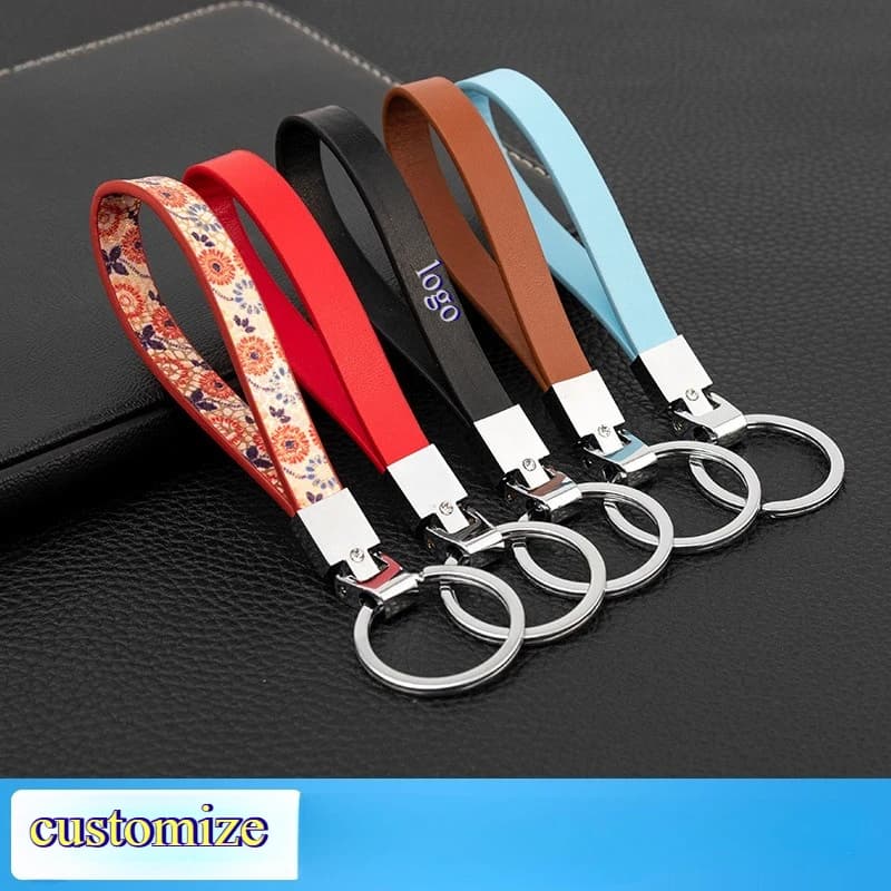Portachiavi con logo personalizzato Portachiavi per auto con incisione laser in pelle PU semplice vuota Accessori portachiavi personalizzati creativi