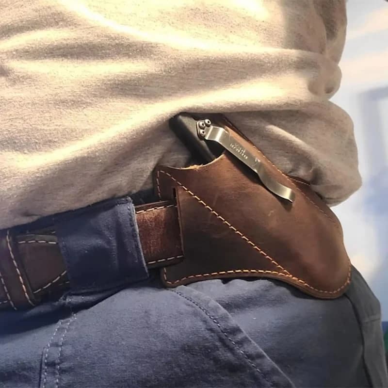 Fodero per coltello tattico in pelle di mucca per tasca da cintura Coltello pieghevole da 5 pollici Coltelli da disegno compatti Carrier Edc Holster Tool Fodero per coltello
