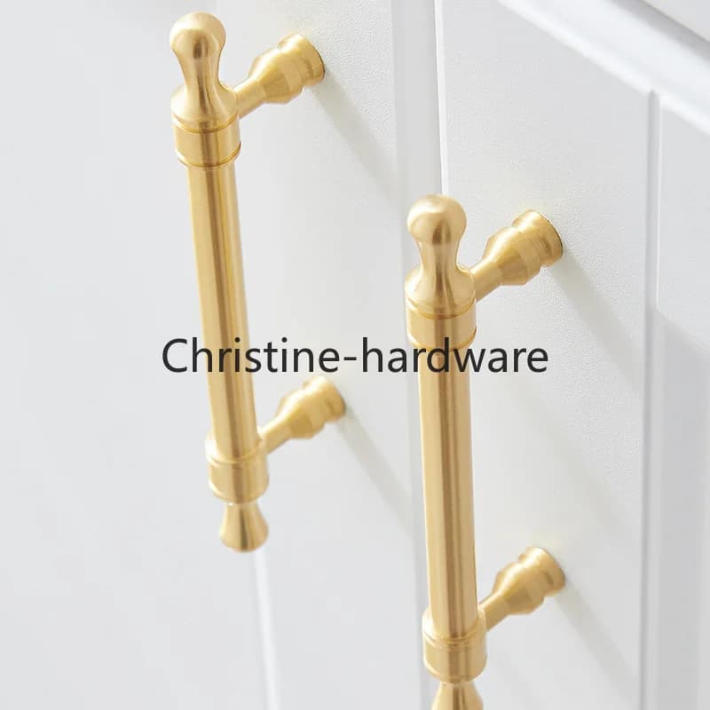 Maniglia per cassetto dell'armadio per scarpiera di lusso leggera in ottone massiccio oro Maniglia per porta dell'armadio semplice e moderna